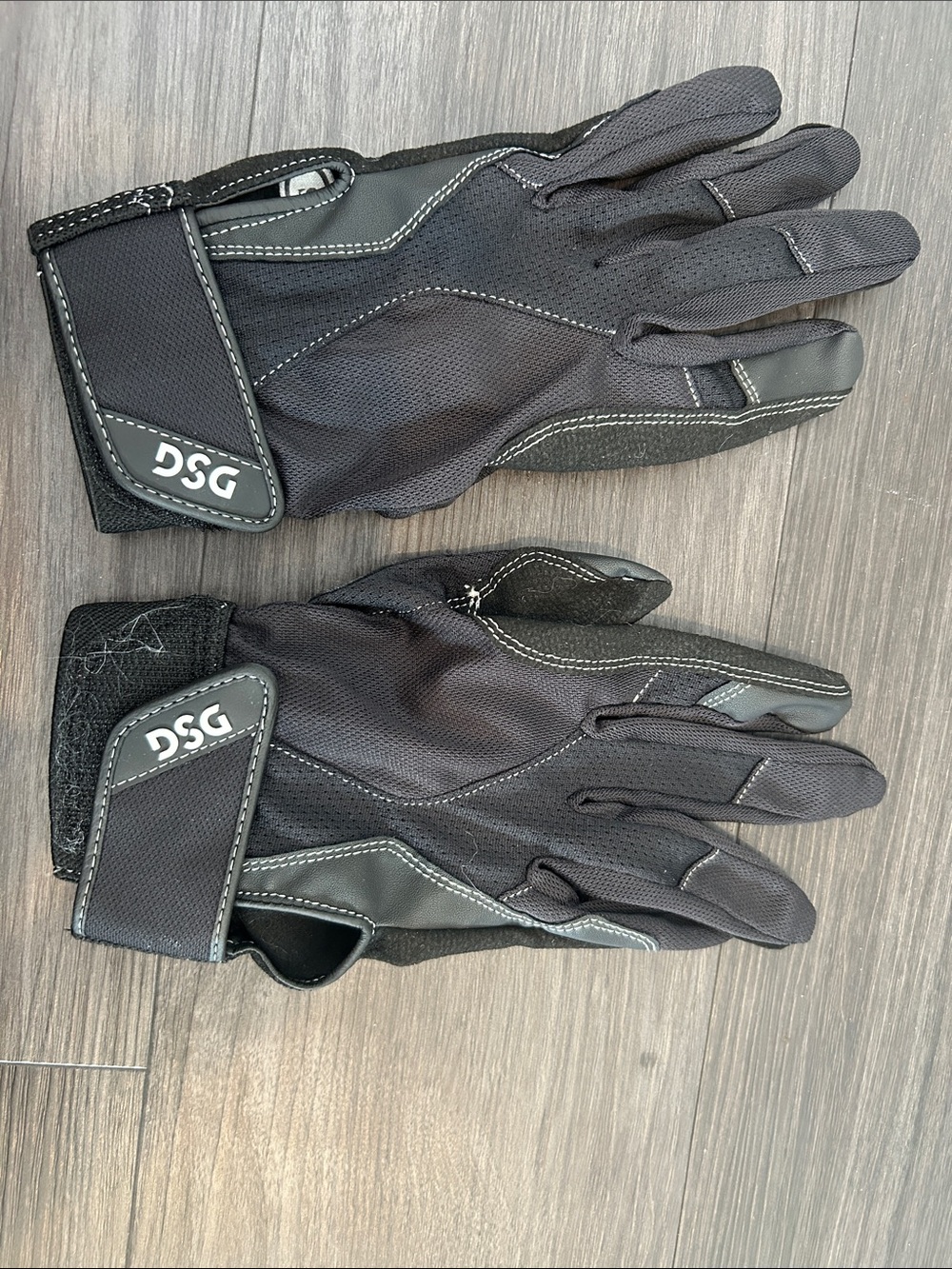 Unisex baseball gloves